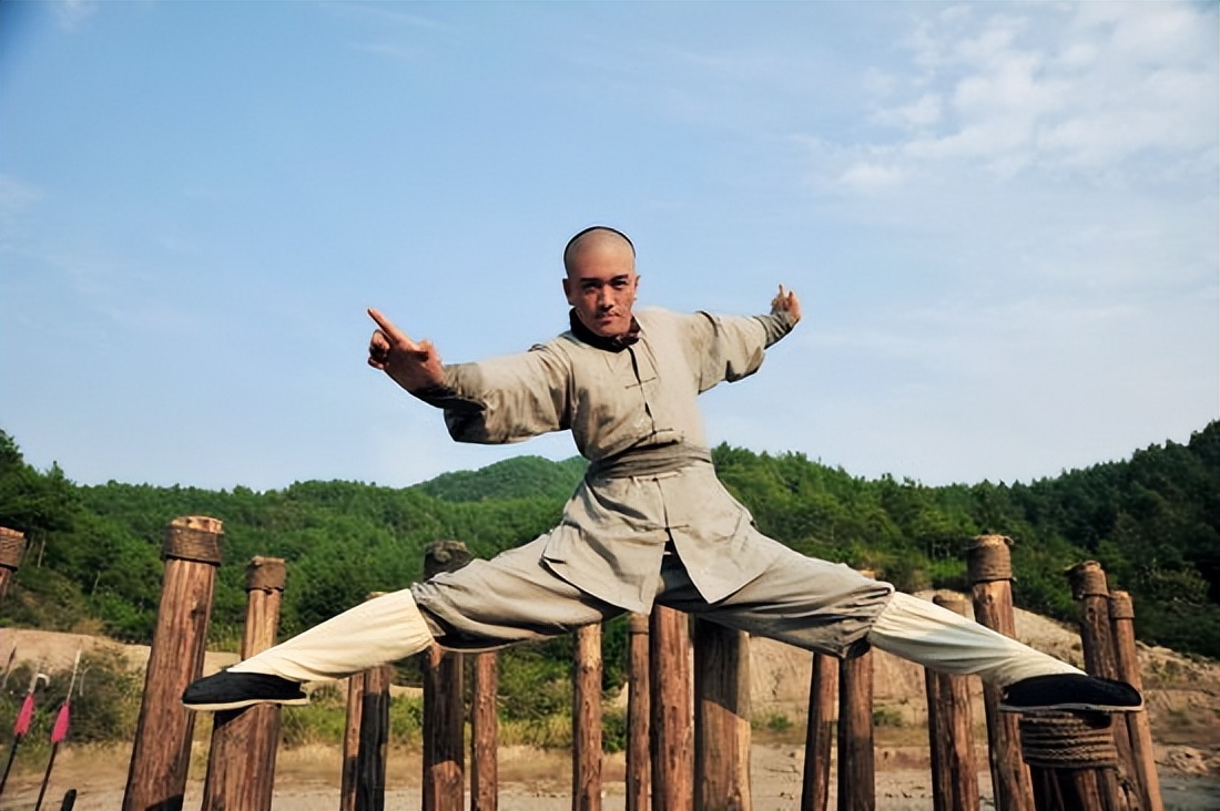 传奇武僧海灯法师:4岁丧母12岁丧父,77岁表演二指禅,87岁圆寂