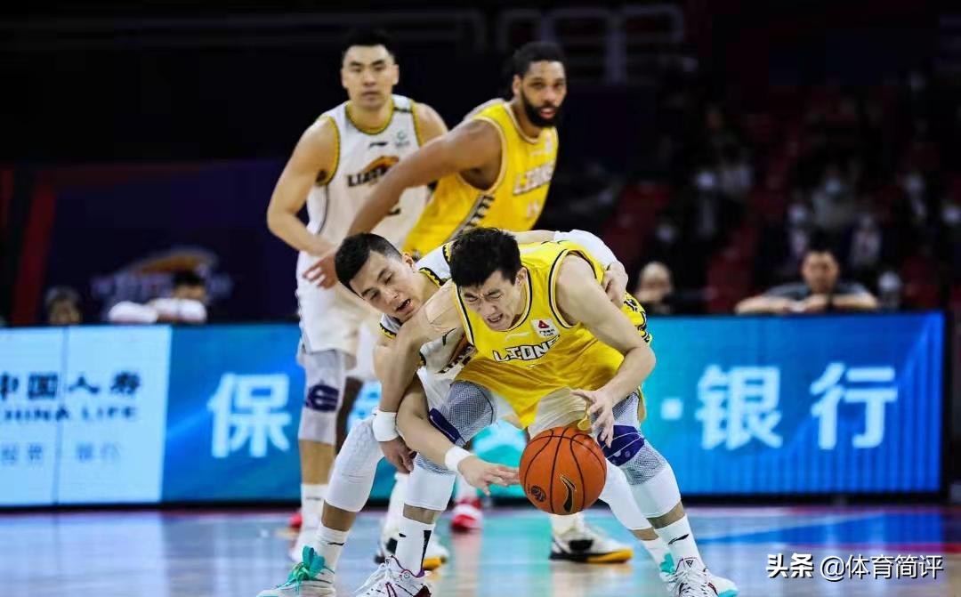 cba颁奖姚明为什么板着脸（不理解！姚明为何缺席辽宁男篮的总冠军颁奖典礼？主要原因很简单）