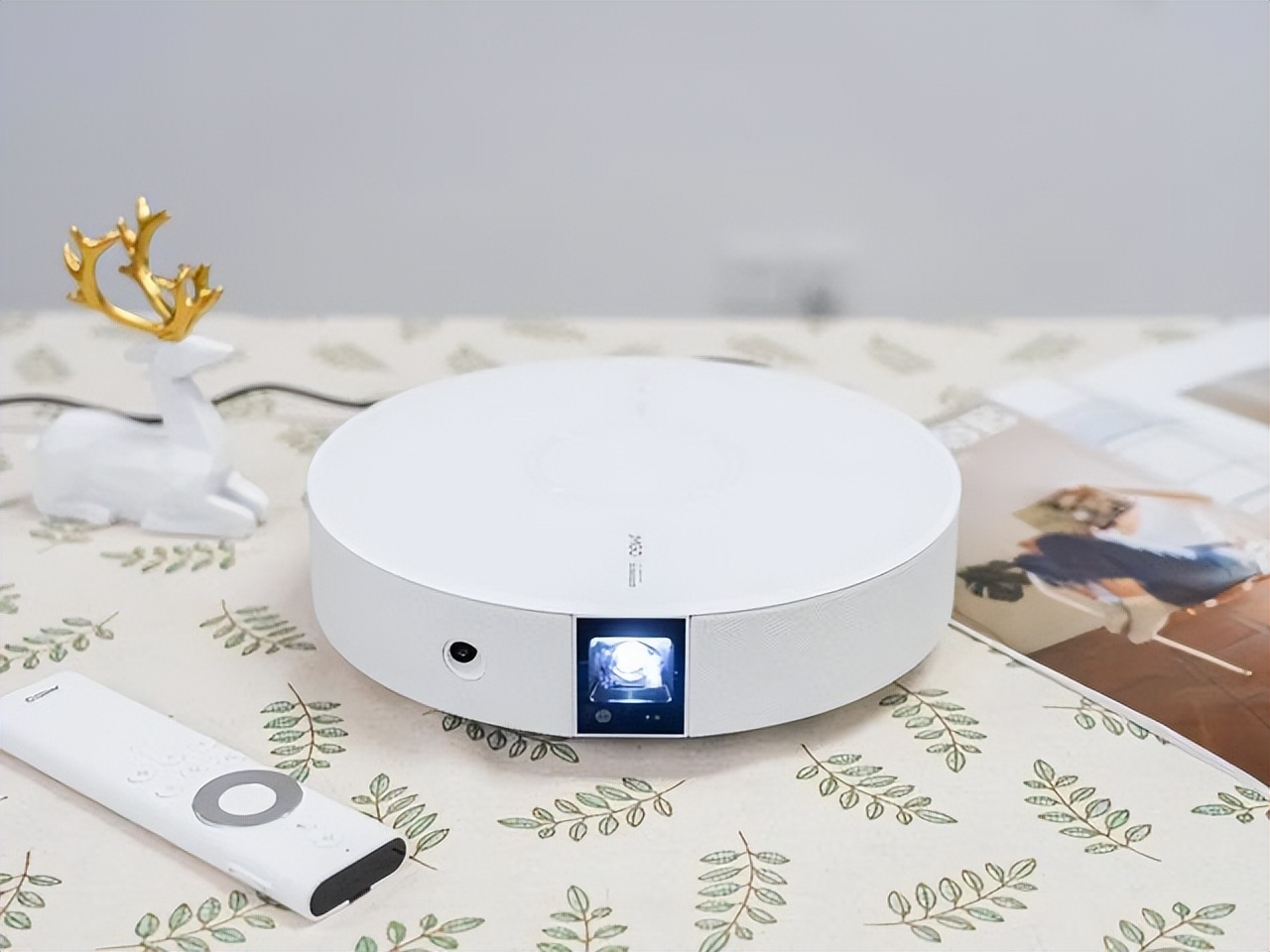 眼花缭乱的3000元投影仪，极米Z6X、坚果G9S和当贝D3X，选谁？