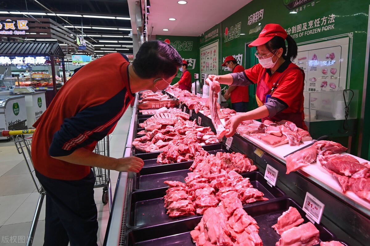 今年生猪市场最大的赢家不是散养户，而是二次育肥，11月25日猪价