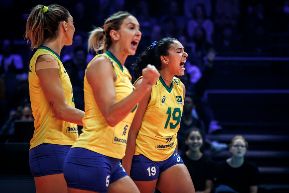 比利时21淘汰巴西(巴西女排3-1逆转比利时队,中国女排形势:2-3也能