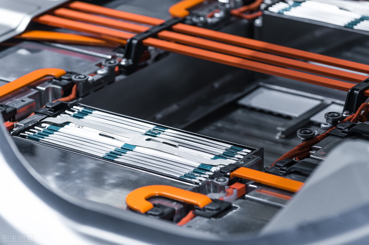 新手如何用18650组装12V的锂电池？需要用到什么设备材料？