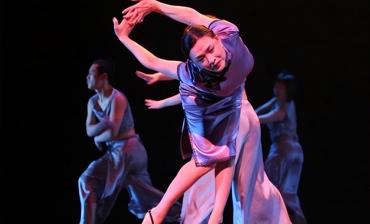 同为军艺出身，这12个女星命运不同：有人视后大满贯，有人被唾弃