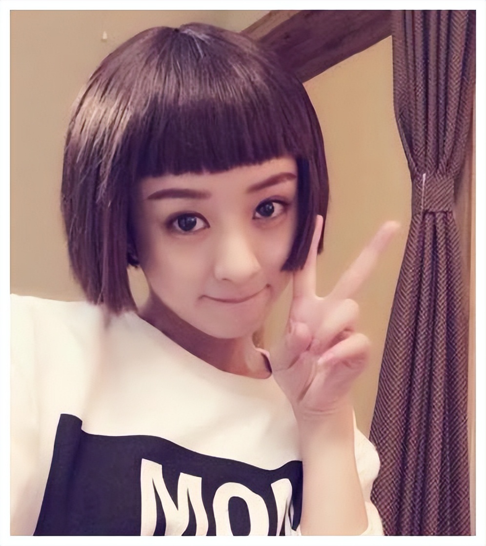赵丽颖的刘海造型