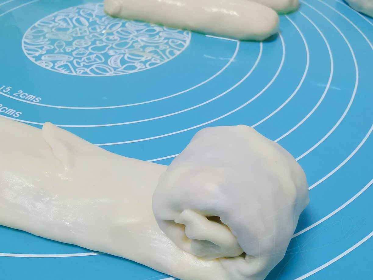 千層餅、油酥燒餅、餡餅的做法，全都是麵食，鮮香美味，酥軟油潤