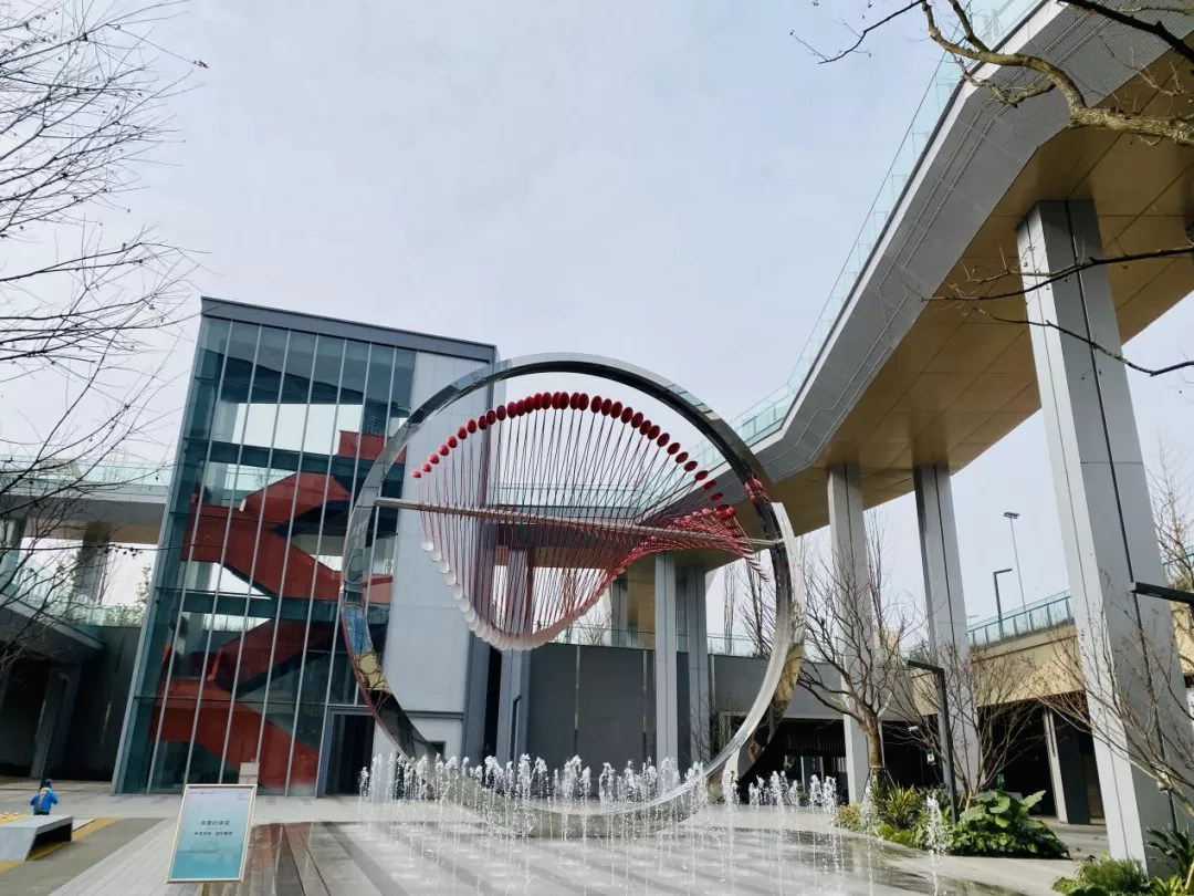 成都行政学院高线公园TOD，真的有些不一样