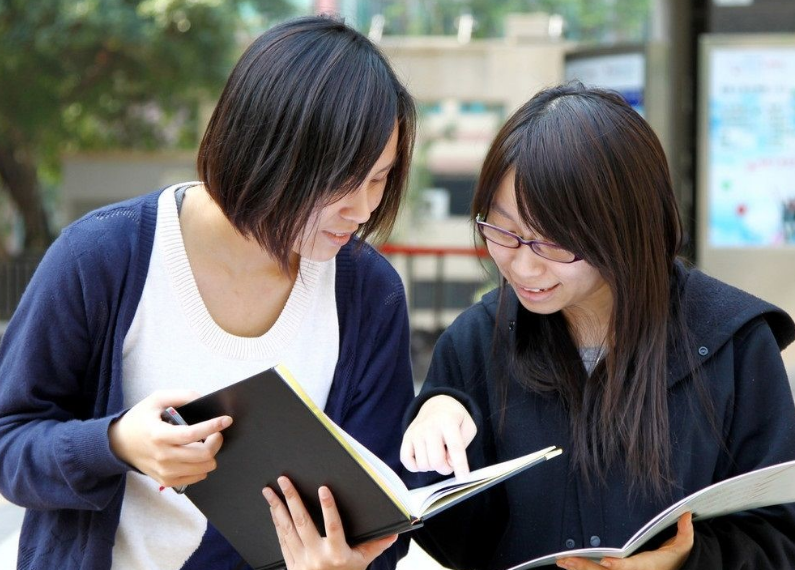 在省内和省外读大学的区别，工作后才明白，选错的学生遗憾不已