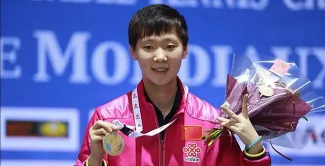 王曼昱的个人资料（美少女冠军王曼昱）-趣拿体育