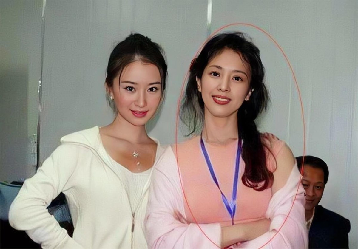 刘晓莉:长得比女儿刘亦菲还美,两婚两离,64岁仍单身