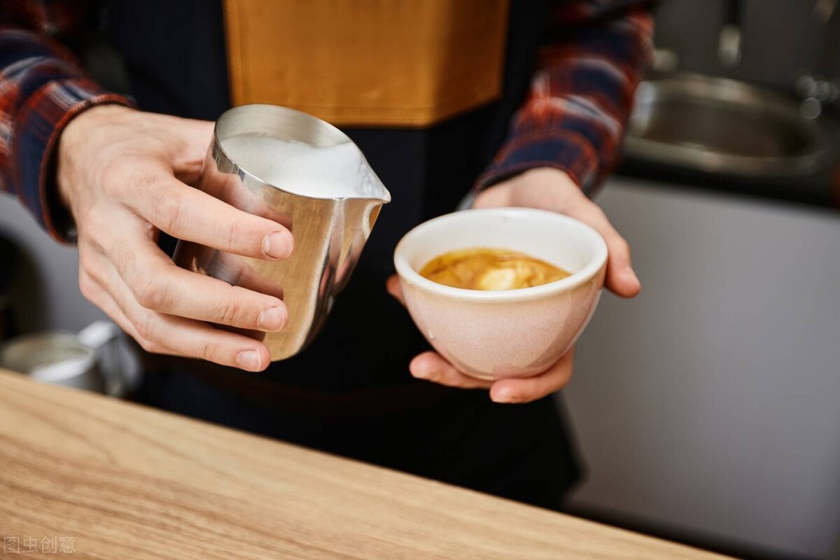 吃货必学丨怎么用英语点三明治、咖啡、奶茶和其他饮料？