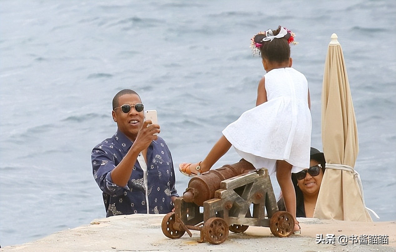 碧昂丝10岁女儿仿佛印钱机器，净资产高达8千万，越长越个性