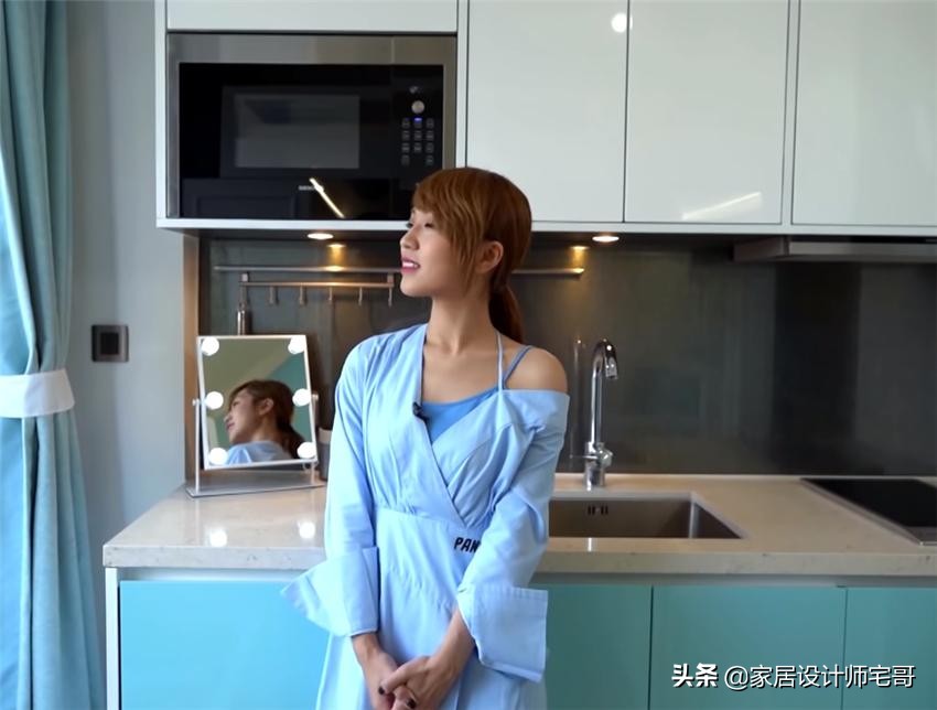 90后香港女孩不到9㎡的蜗居，塞下了所有的功能区，网友：太逼仄