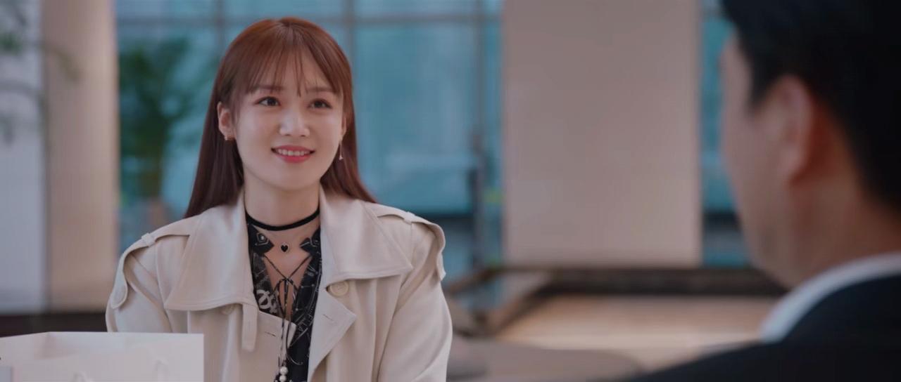 《林深见鹿》两次拿钱捧慧子的周一鸣：养成系的恋爱观，太扭曲