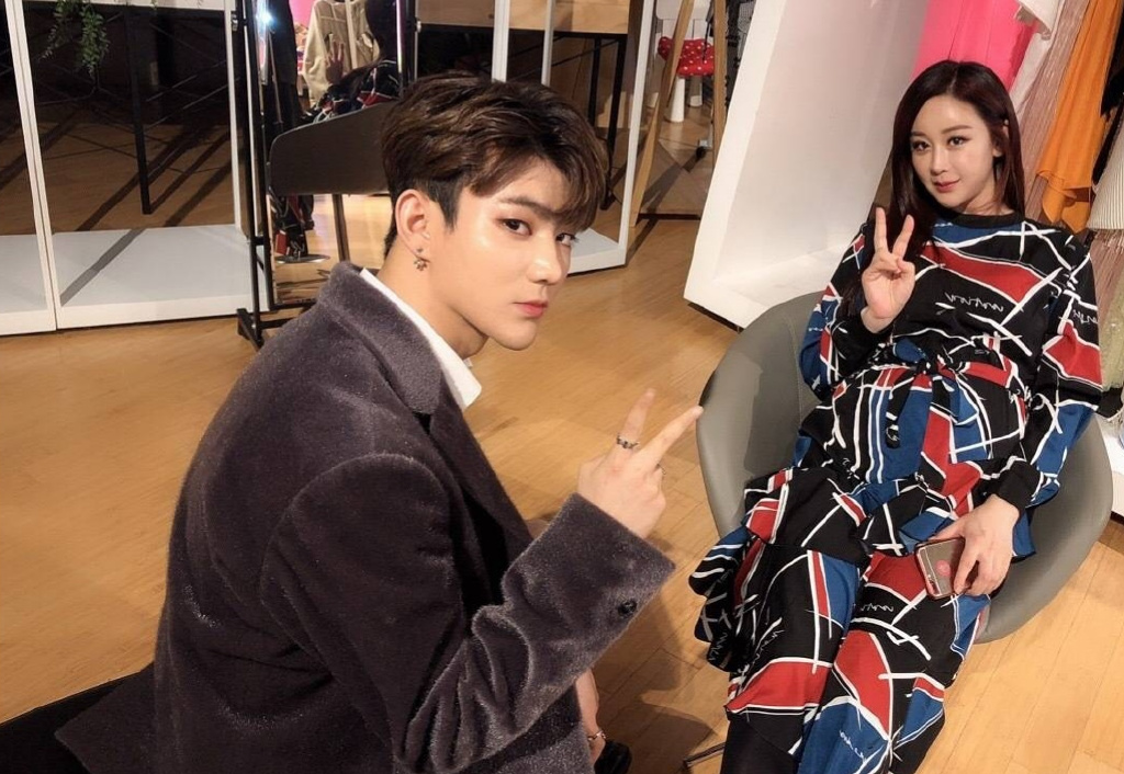 咸素媛宣告离婚又反悔,与丈夫直播间秀恩爱,是炒作还是真离婚?