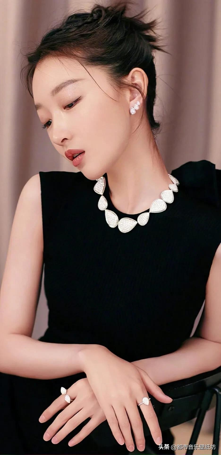 周冬雨高清美图壁纸