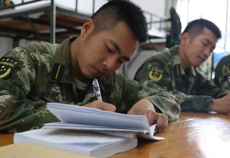 “有军籍”和“无军籍”有啥区别，上大学后才明白，差距一目了然