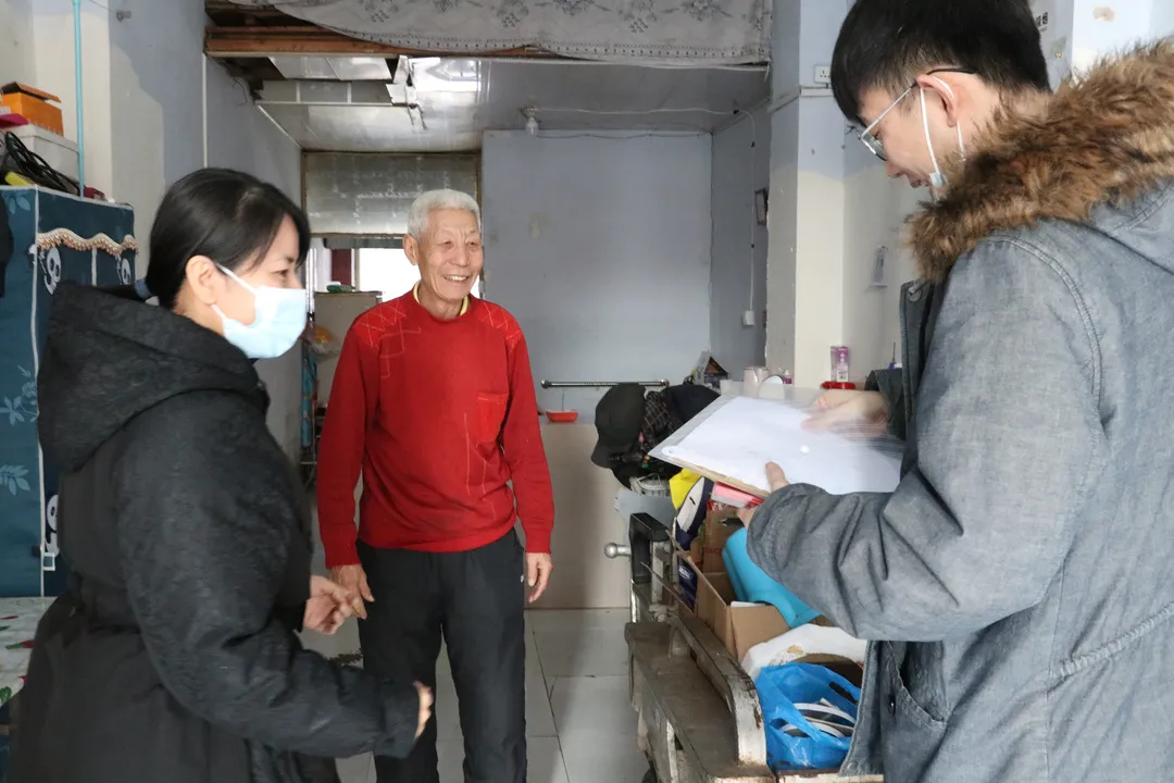 新春佳节送温暖 走访慰问老党员