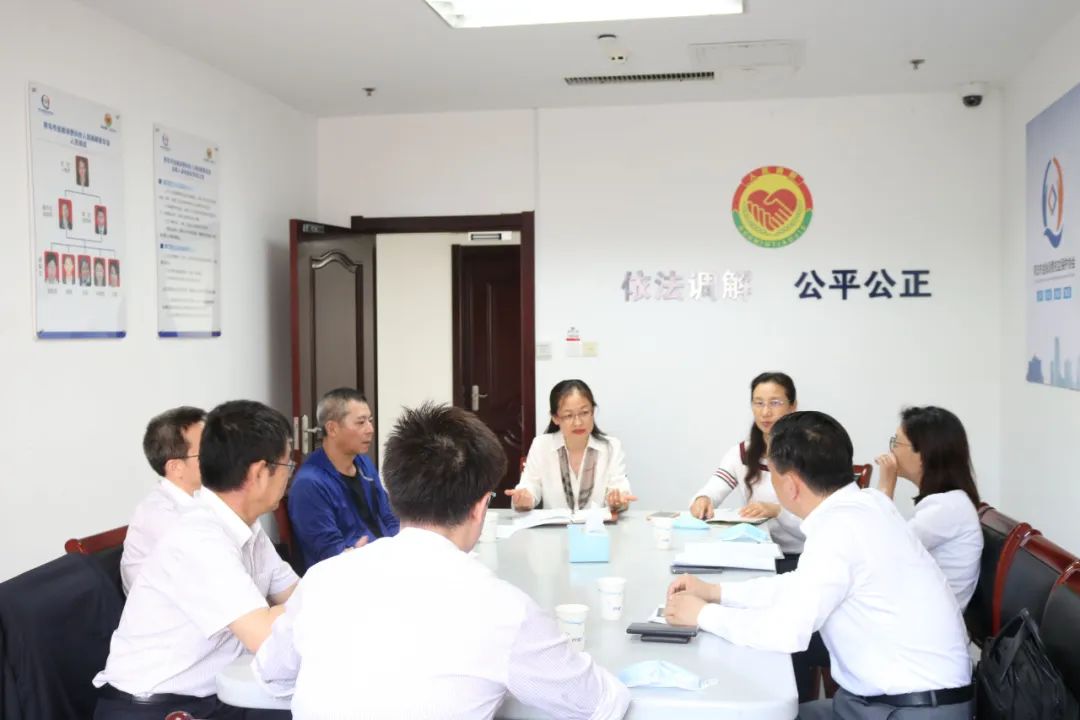 金融调解开拓者 服务群众暖心人