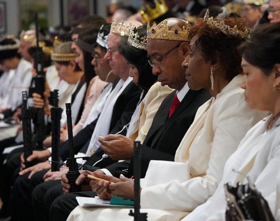 30张图看世界：越南女兵宿舍内叠被子，朝鲜阅兵的女兵方阵