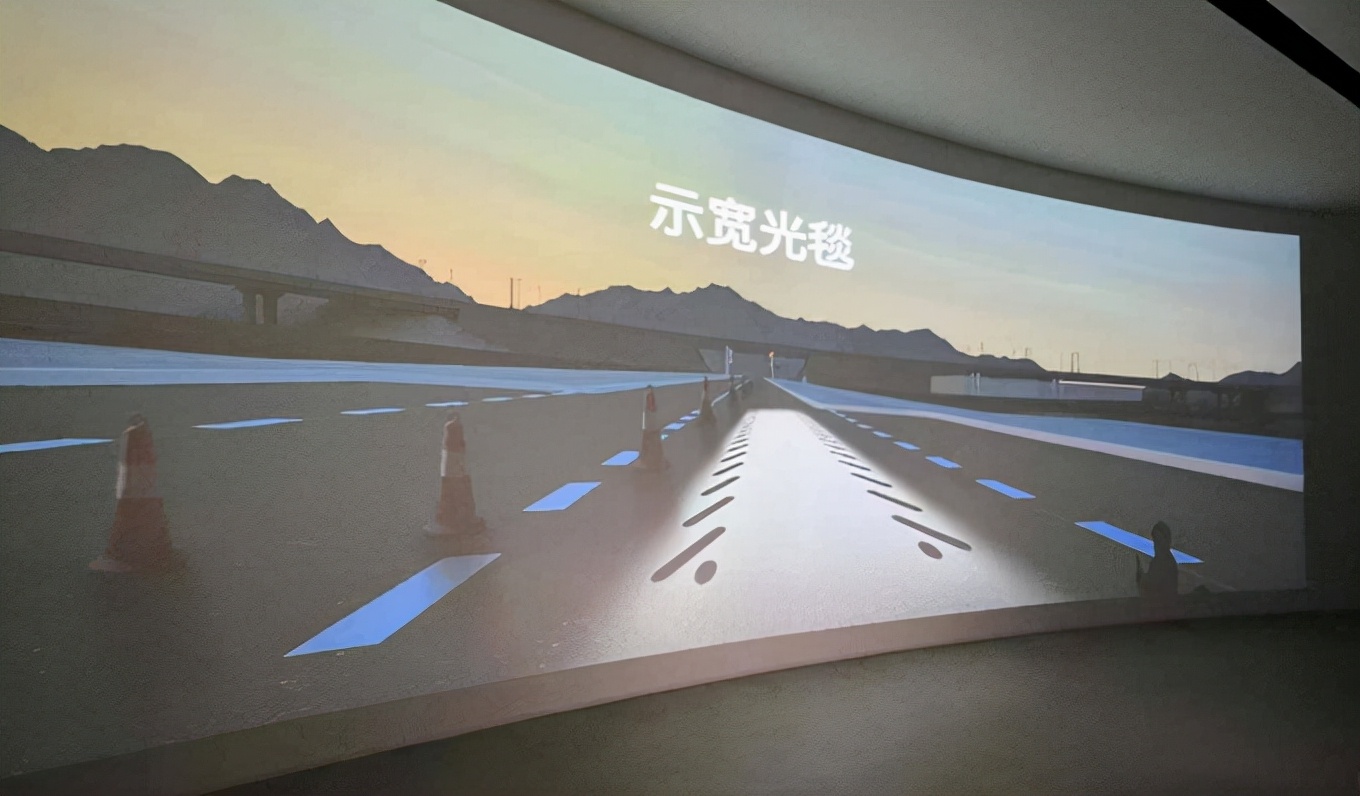 颠覆车灯的传统意义，智己L7 智能车语带领车灯走进智能新时代