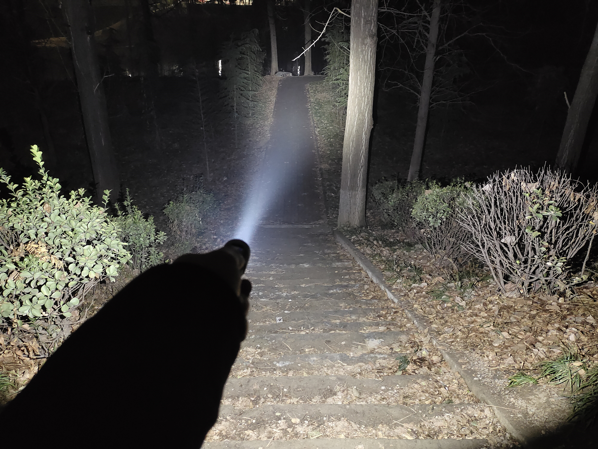 小巧易携，性能出色！在路上X4M直充21700小筒体验