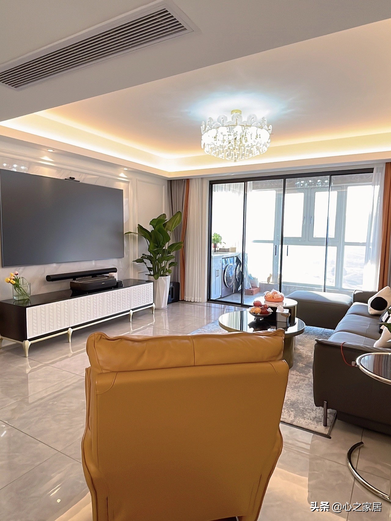 大四房的新家要用时尚大气的装修，不仅看着气派，住着也显霸气