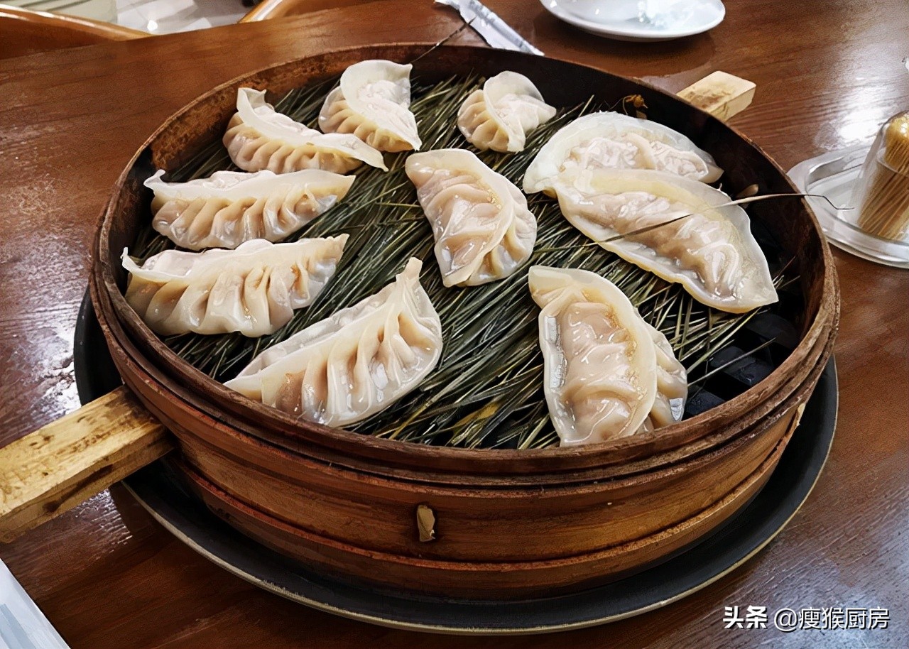 回郭镇肉合是郑州巩义市的四大名吃之首.