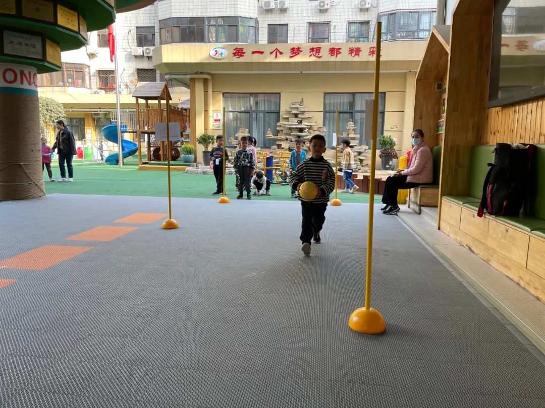 足球pda測試是什么（金水一幼開展全國校園足球特色幼兒園系統平臺PDA測試）