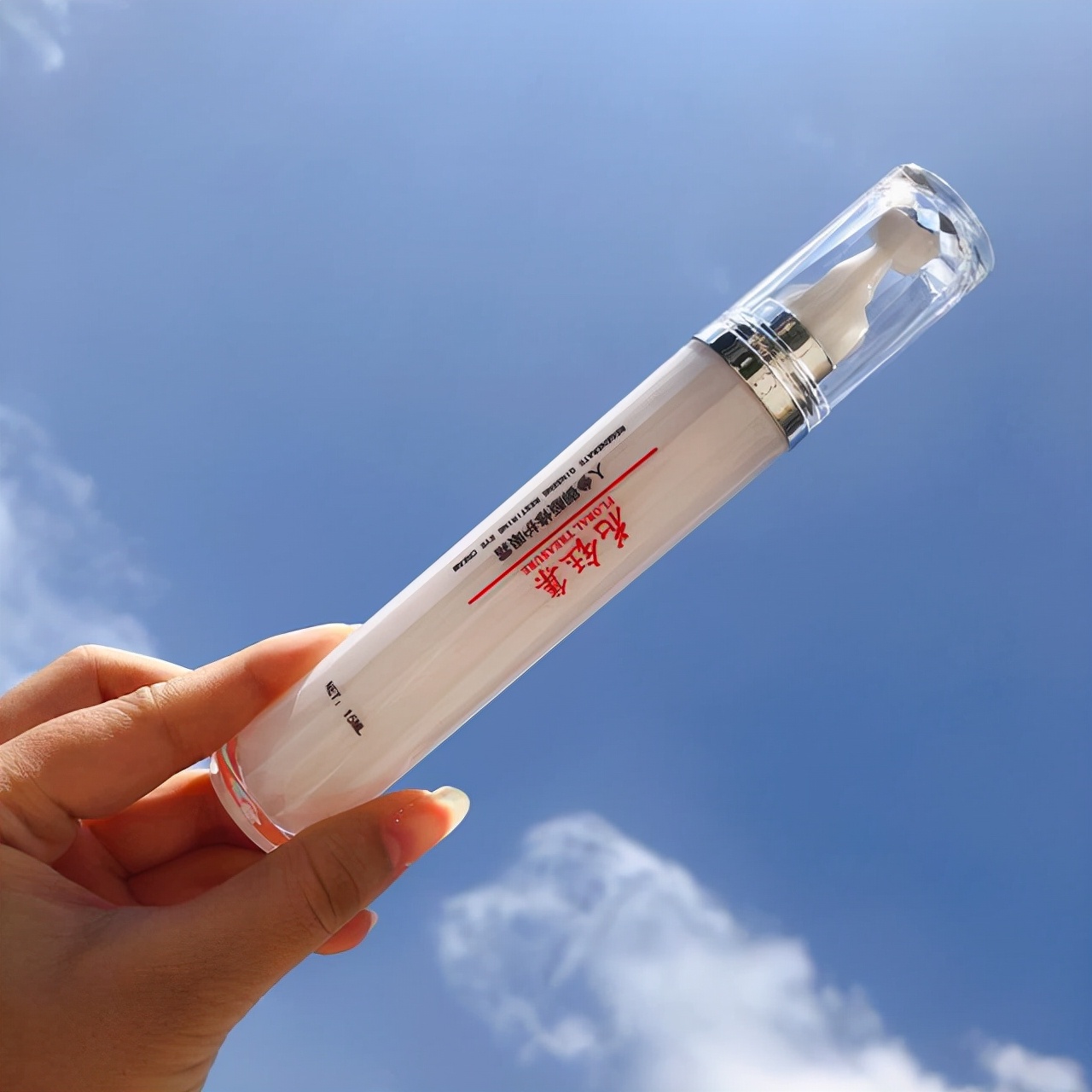 眼霜推荐：这些眼霜滋润补水抗皱，帮助打造出紧致的透亮的眼周肌