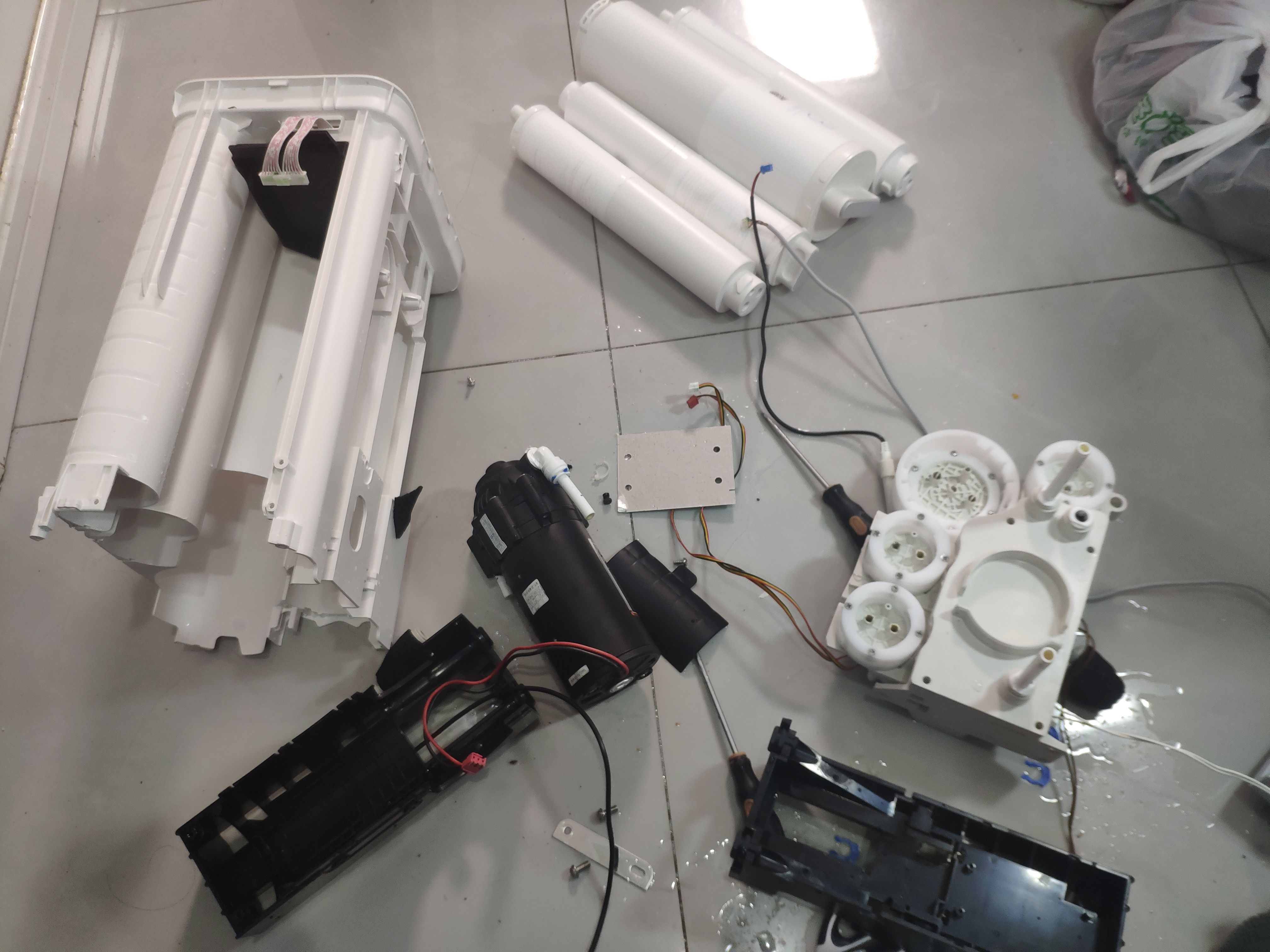 小米净水器600g彻底大拆解