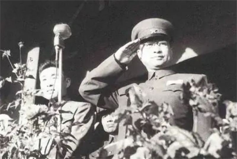 1953年，陈赓在哈尔滨被警察拦车，随后哈尔滨推进了“严打”运动