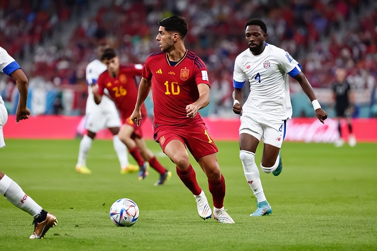 世界杯比賽歷史最大比分（7-0！世界杯超級慘案，FIFA第7狂刷凈勝球，恩里克破24年紀錄）