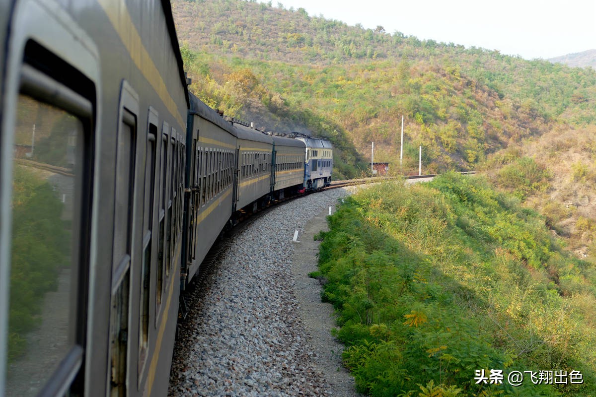 4471次丨2018年国庆节,这趟绿皮车带我领略了古北口的壮美
