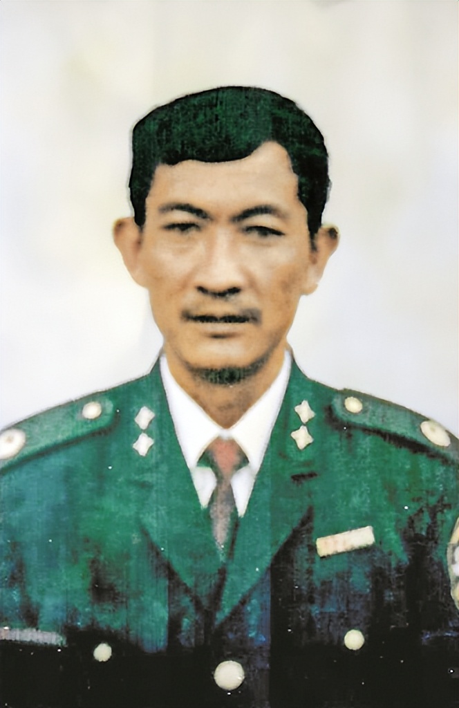 吸毒男星复出拿影帝，缉毒警察的命谁来还