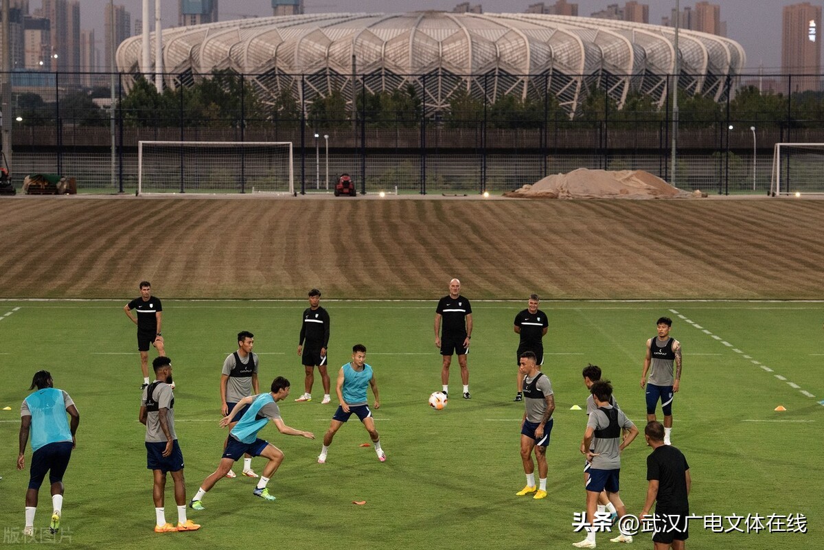 中超第二轮武汉队什么时候开始（中超第二阶段本周开战 武汉三镇球迷开放日真热闹）