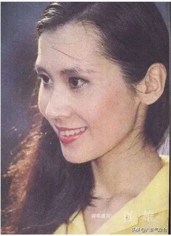 “气质美人”肖雄，将一生奉献给演艺事业，单身30年不后悔