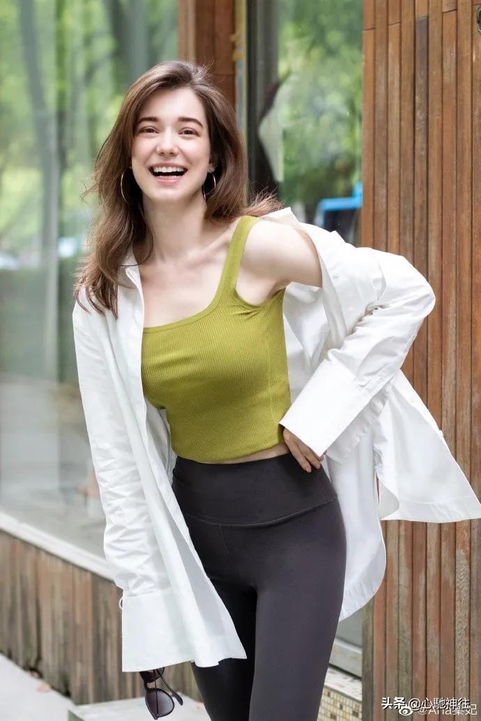 浙大校花酷似“俄罗斯赵薇”