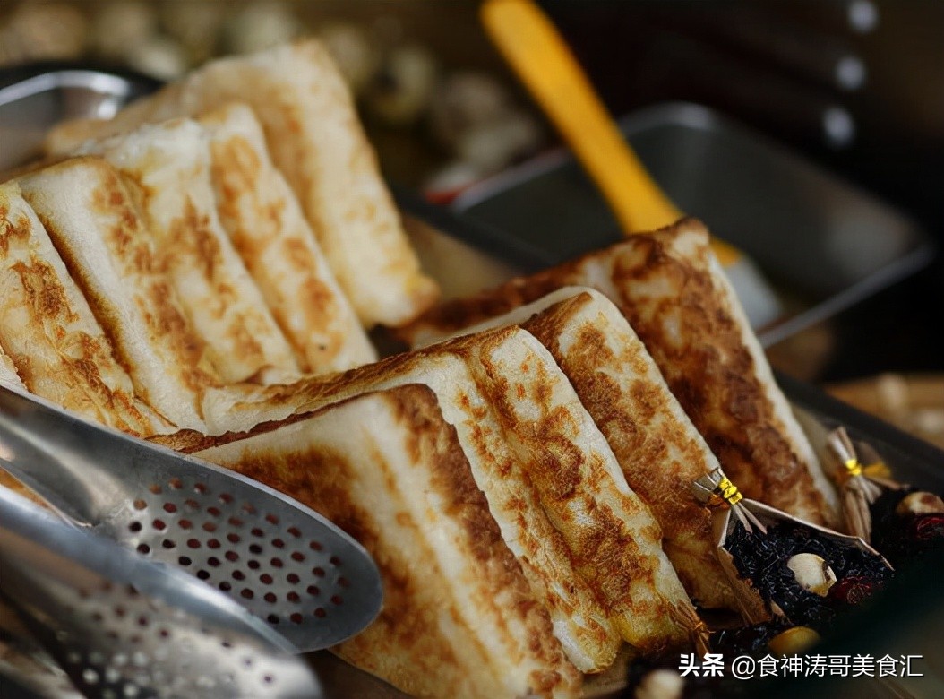重庆名小吃有哪些（重庆10大特色美食小吃推荐）