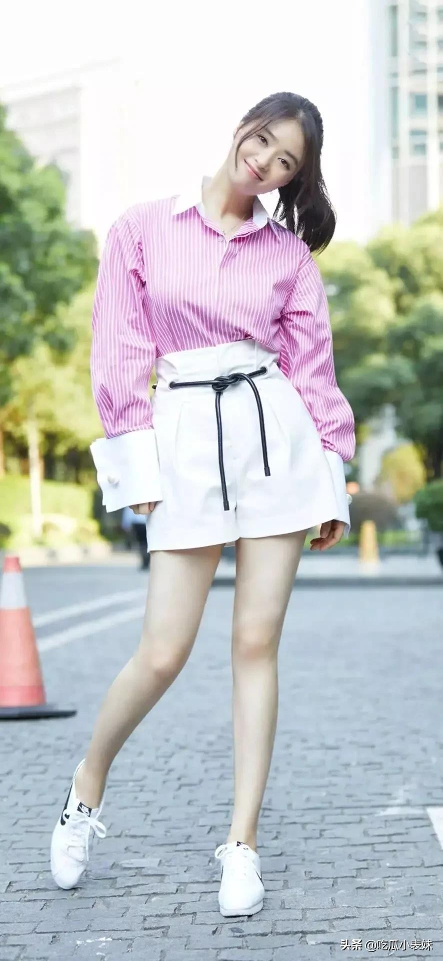 蒋欣，成熟之美，很有气质