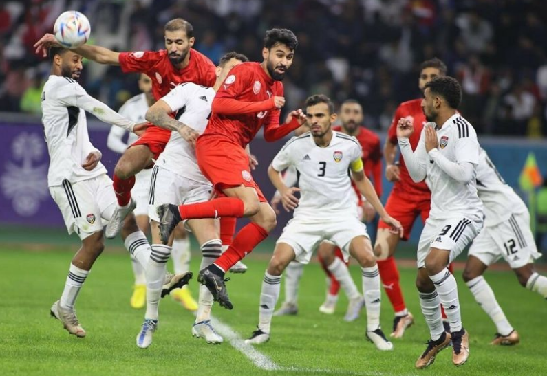 世界杯预选赛亚洲区排名（亚洲足坛3大冷门！沙特0-2+卡塔尔1-2，大黑马登顶，国足出线难了）