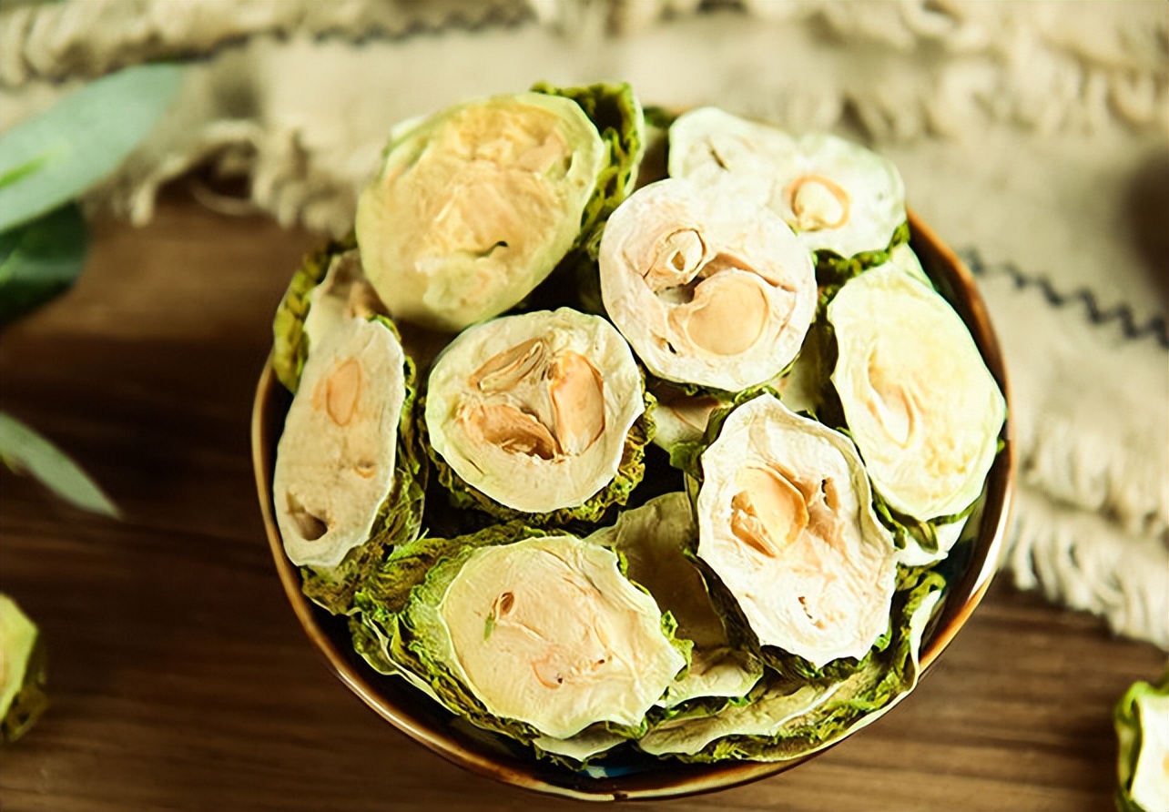 万年青怎么吃（8月7日立秋，趁着阳光正好，这6种蔬菜多晒一些，秋冬炖肉贼香）