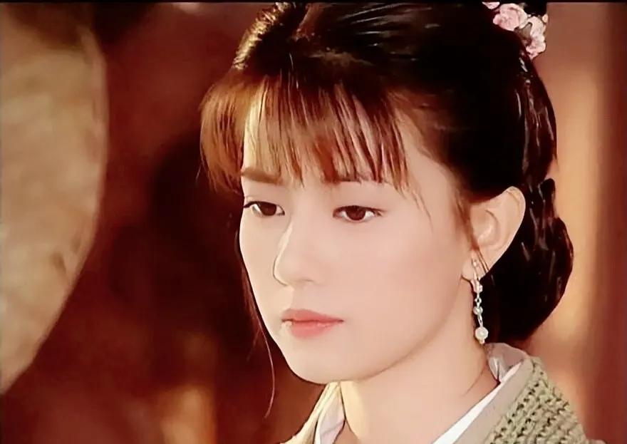 清纯小白兔+暗黑霸王花，又甜又盐坏起来带感的女演员盘点