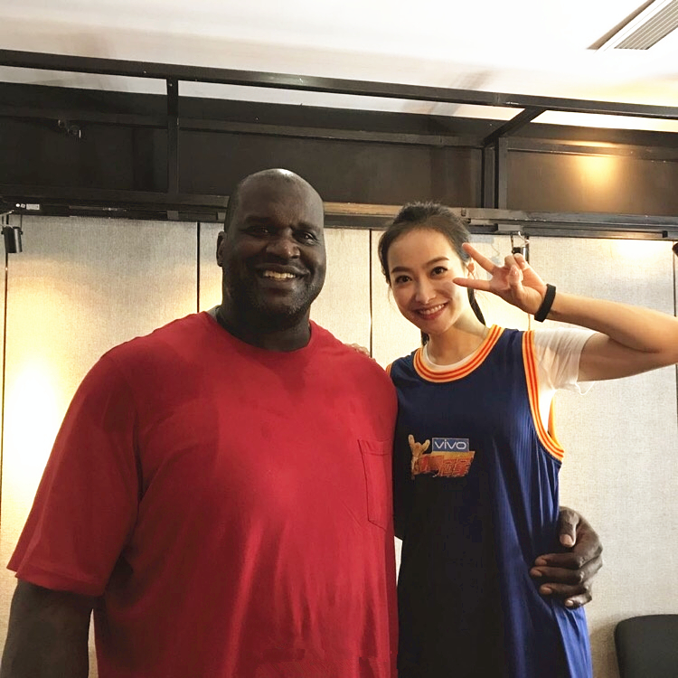 奥尼尔身高体重是多少斤(奥尼尔身价70亿,高2米16重400斤,被前妻白眼