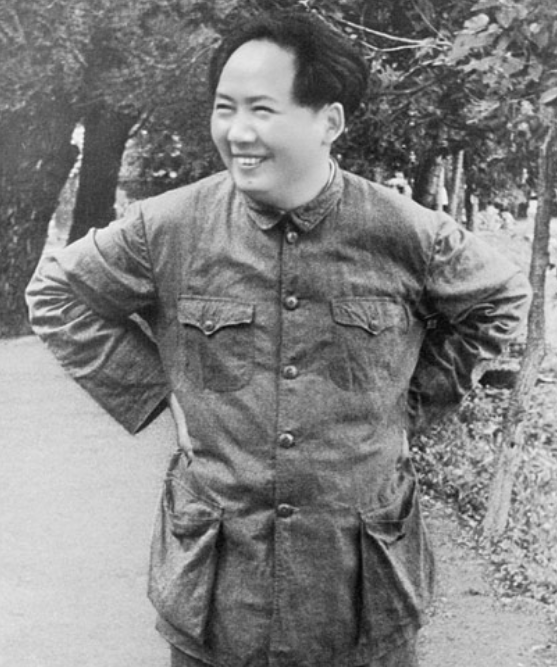 毛主席打算定都，为何又突然改主意？叶剑英预言北京是首都