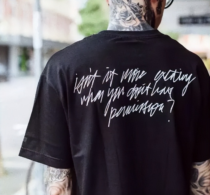 大学新生们，开学穿的小众潮牌买好了吗？