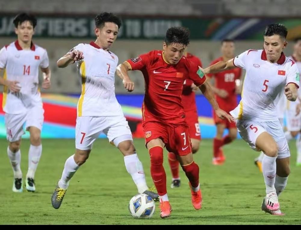 中国赢韩国为什么没进世界杯(国足无缘2022世界杯，为什么输给越南U23亚锦赛亚军并不冤？)