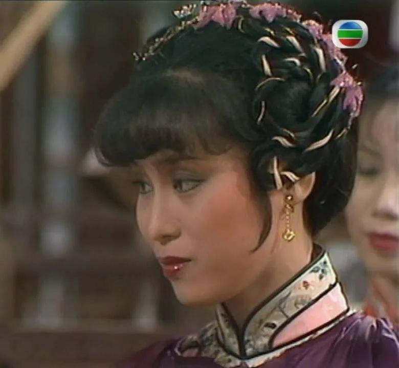港剧经典《侠女十三妹》黄杏秀、翁美玲版