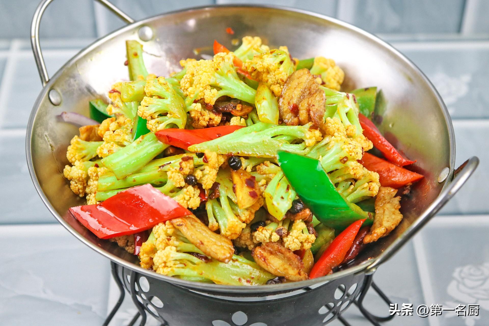 花菜的5种简单做法(炒菜花焯水好还是不焯水好)-第4张图片-科灵网