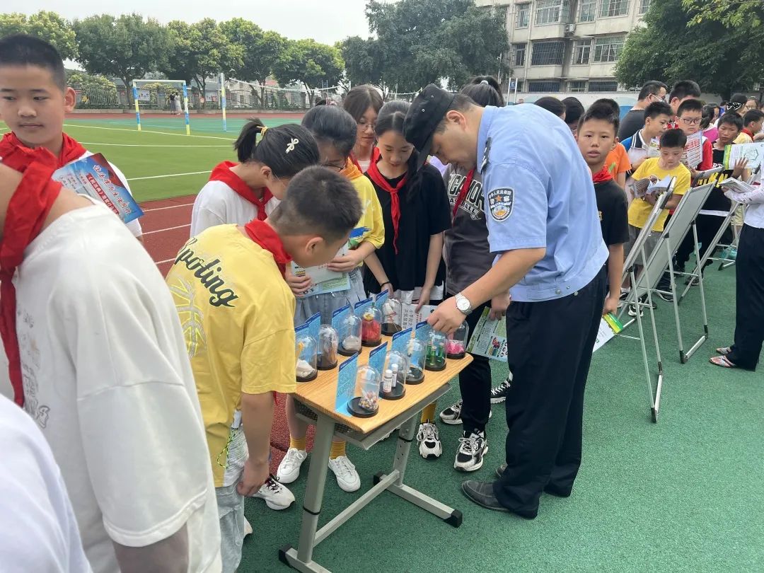 珍爱生命 拒绝毒品｜四川天府新区新兴小学开展禁毒宣传教育活动