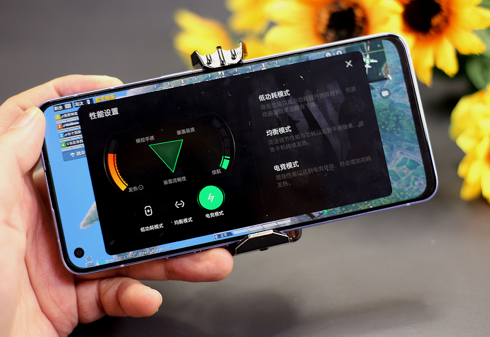 亲民定位，降温便携，奥睿科手机散热背夹